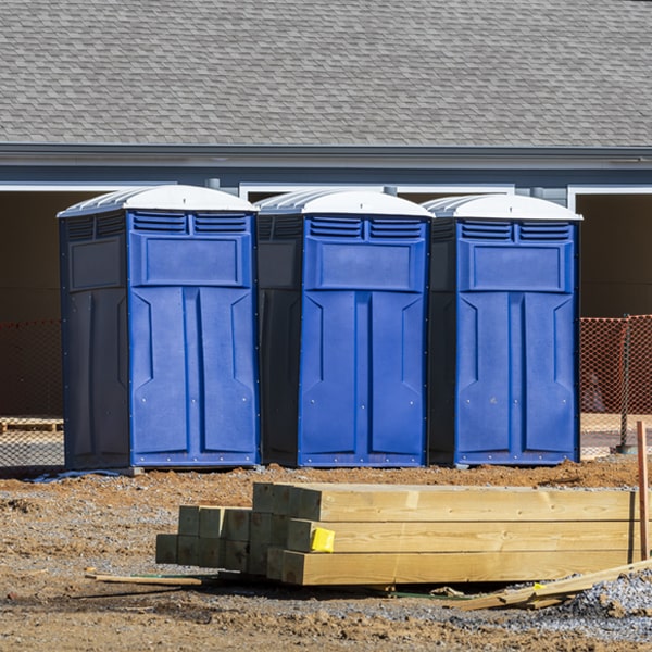 what is the maximum capacity for a single portable toilet in Hooks Texas